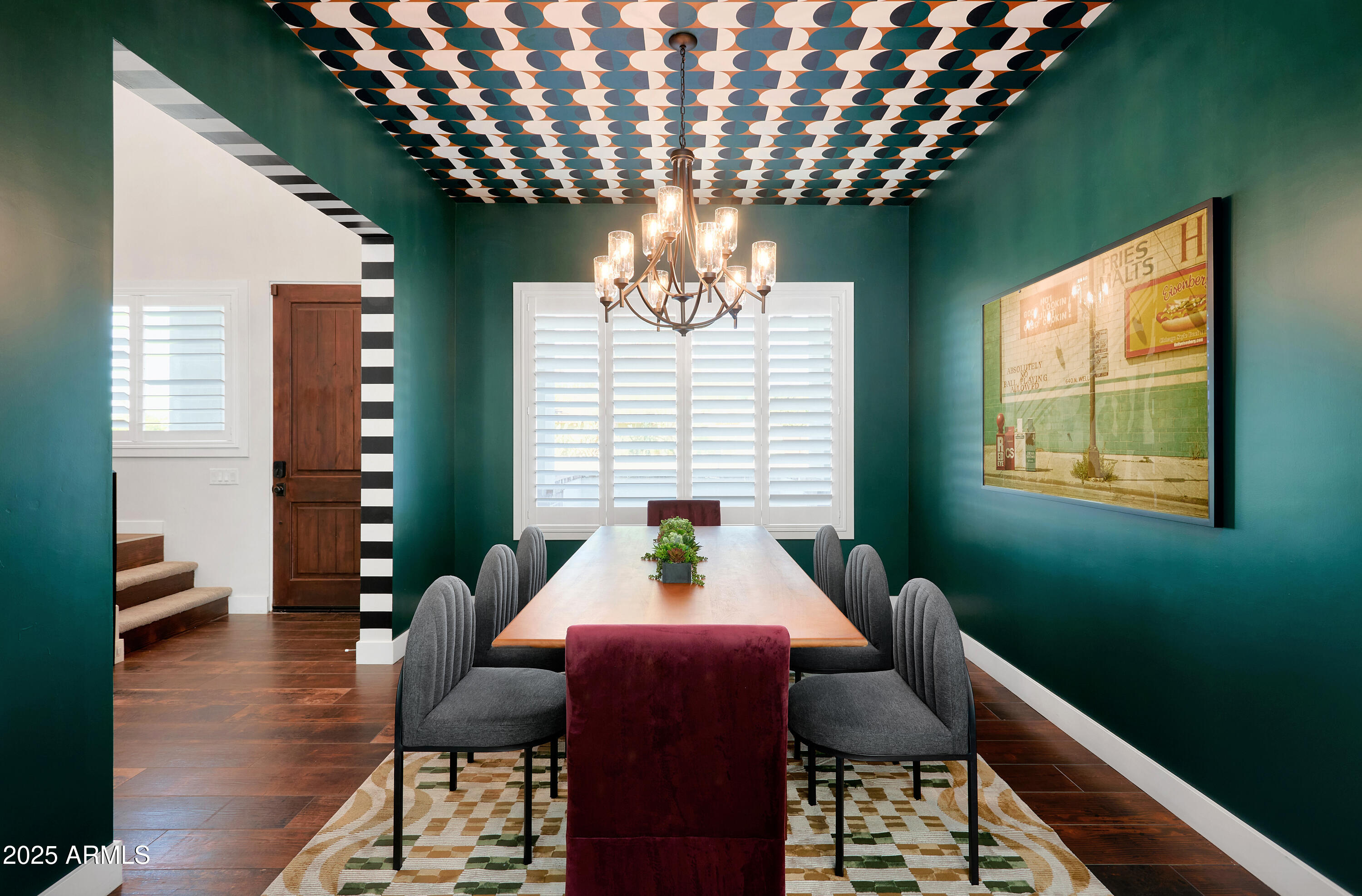 3229 East Campbell Avenue Phoenix, AZ 85018 - Photo 7 of 44 a room with furniture and window