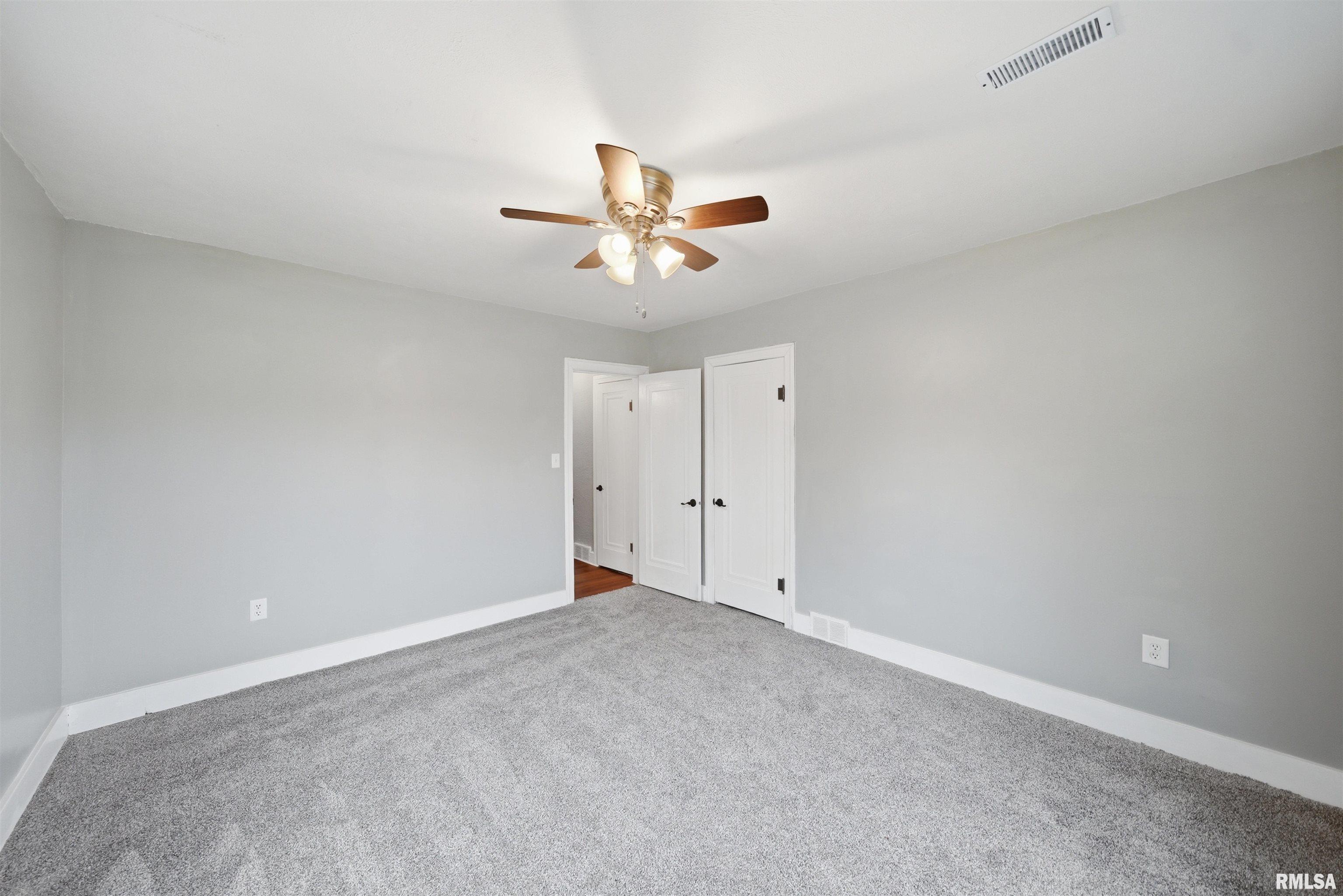 2420 Court Street Pekin, IL 61554 - Photo 27 of 39