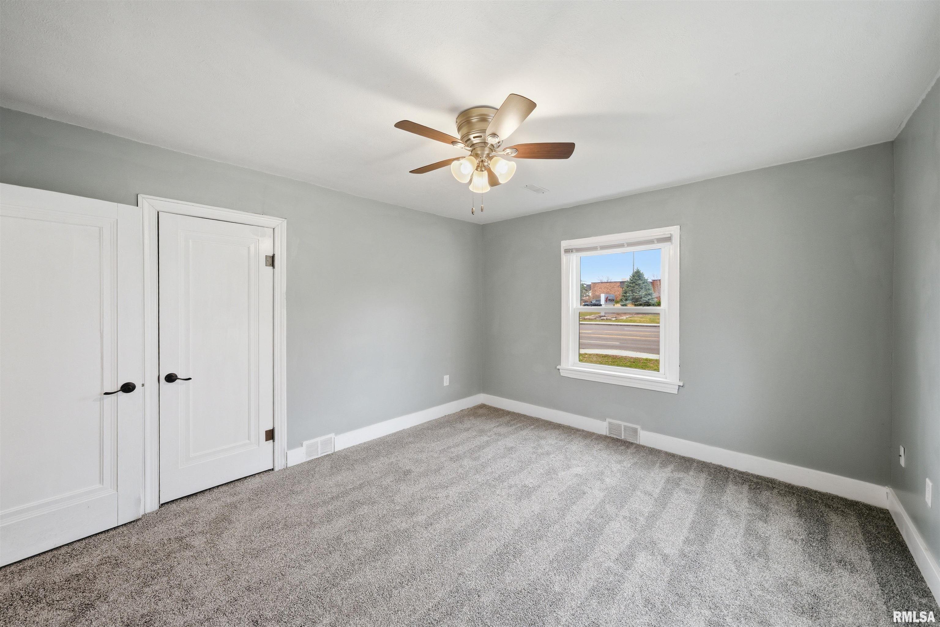 2420 Court Street Pekin, IL 61554 - Photo 28 of 39