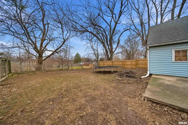$149,900 | 2420 Court Street, Pekin, IL 61554