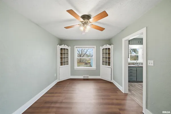 $149,900 | 2420 Court Street, Pekin, IL 61554