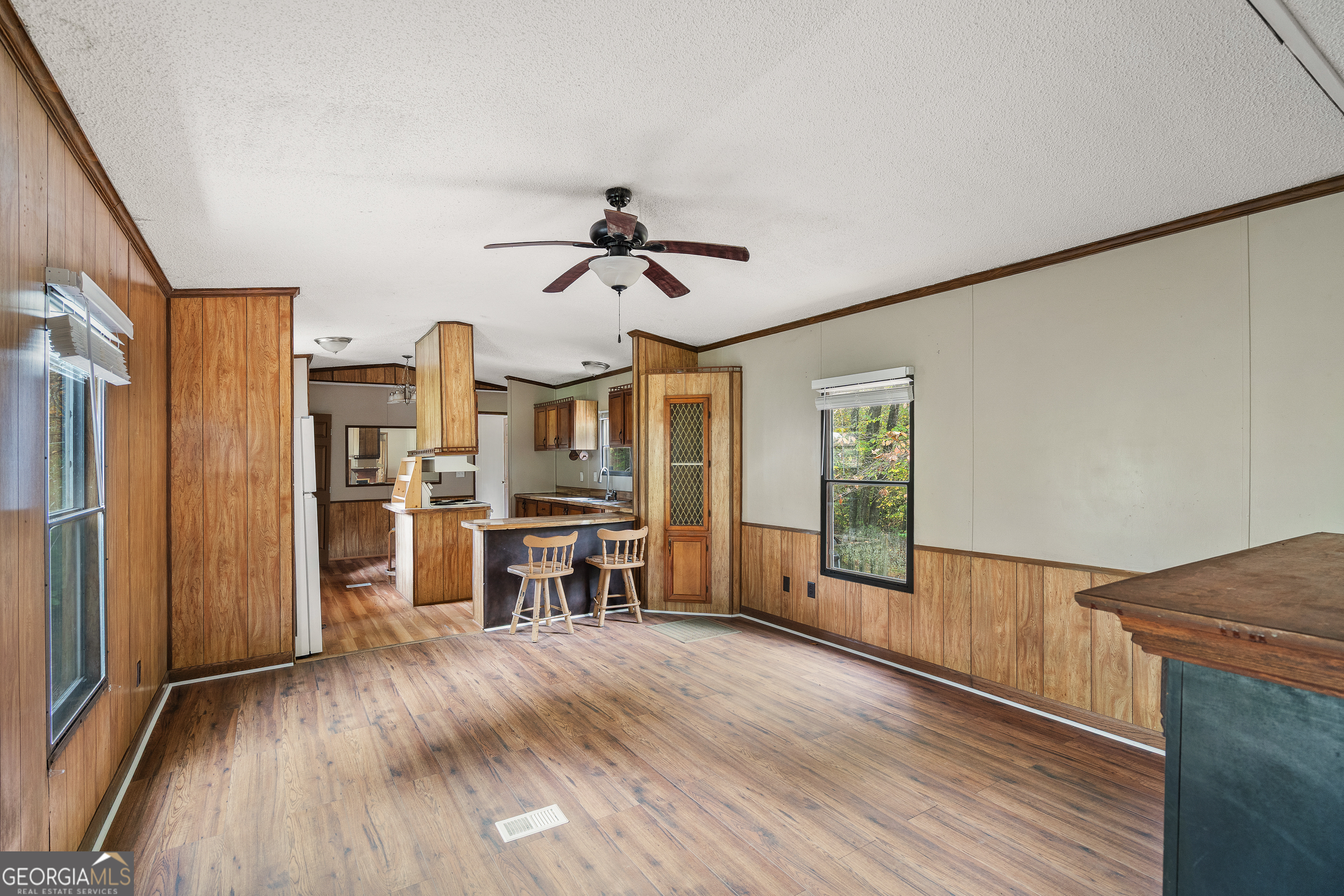 207 Squirrel Avenue Cohutta, GA 30710 - Photo 2 of 38