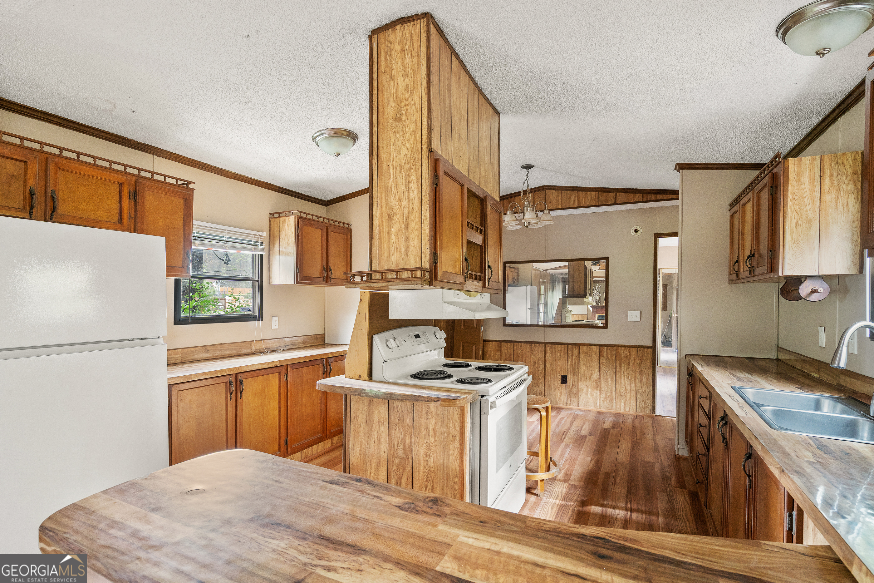 207 Squirrel Avenue Cohutta, GA 30710 - Photo 7 of 38