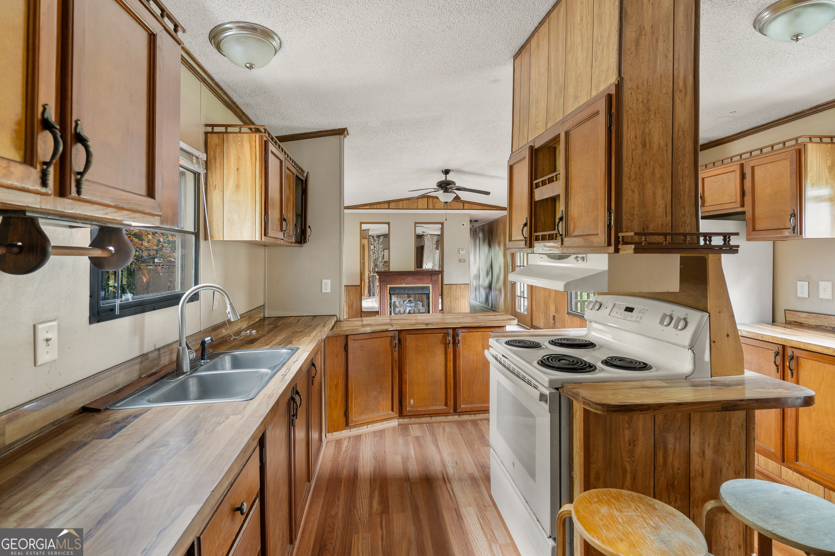 207 Squirrel Avenue Cohutta, GA 30710 - Photo 9 of 38