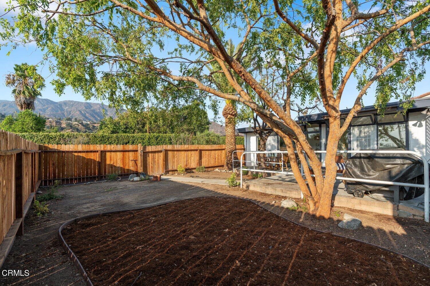 870 Random Lane Duarte, CA 91010 - Photo 28 of 58 172815448767018b77a509c8.82729013