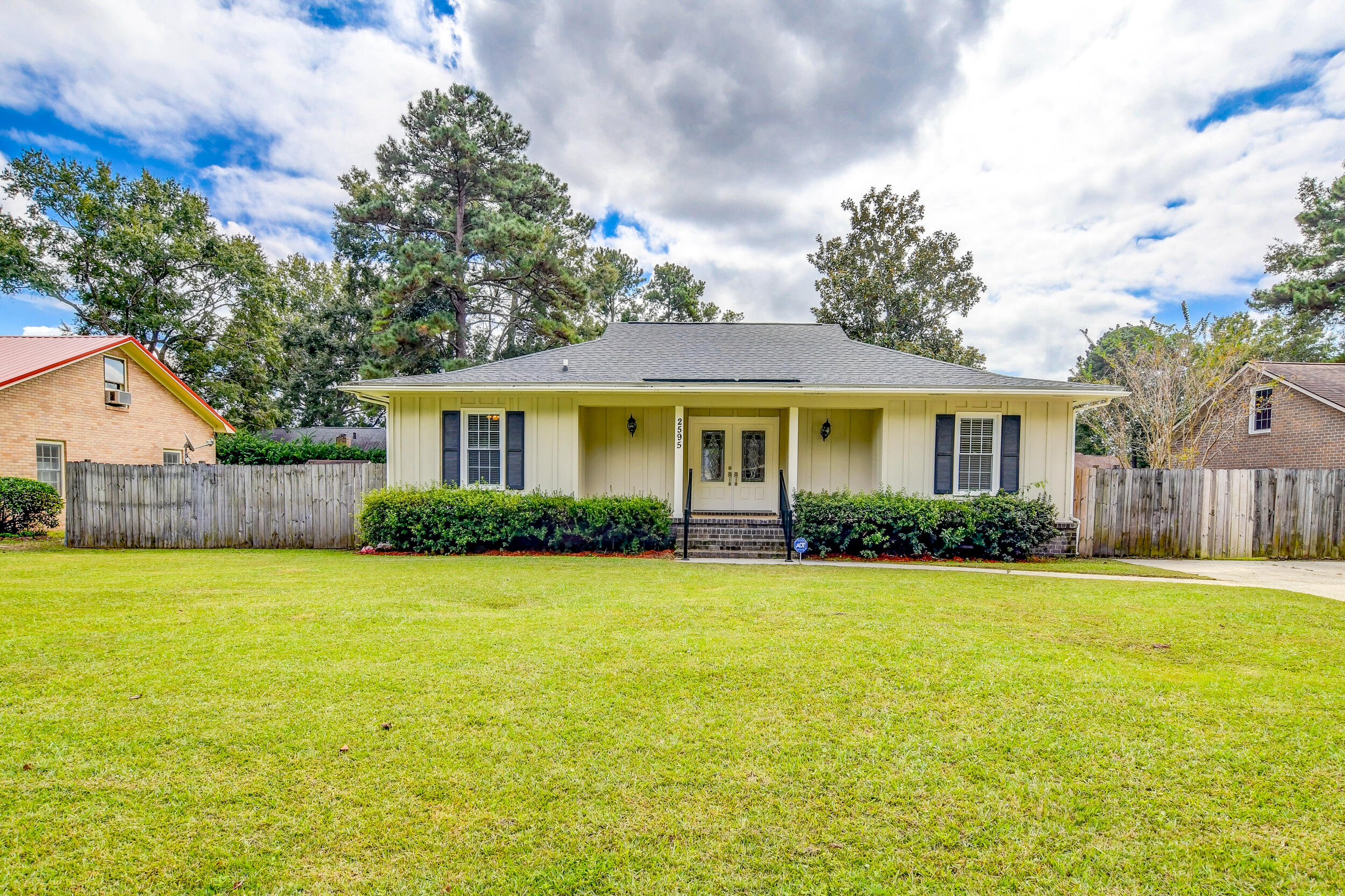 2595 Delhi Road North Charleston, SC 29406 - Photo 24 of 42 DSC_5428_29_30_31_32