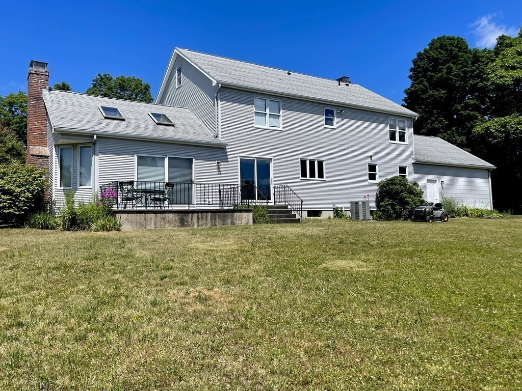 140 Hillside Road Southwick, MA 01077 - Photo 3 of 27 Gallery Image 3