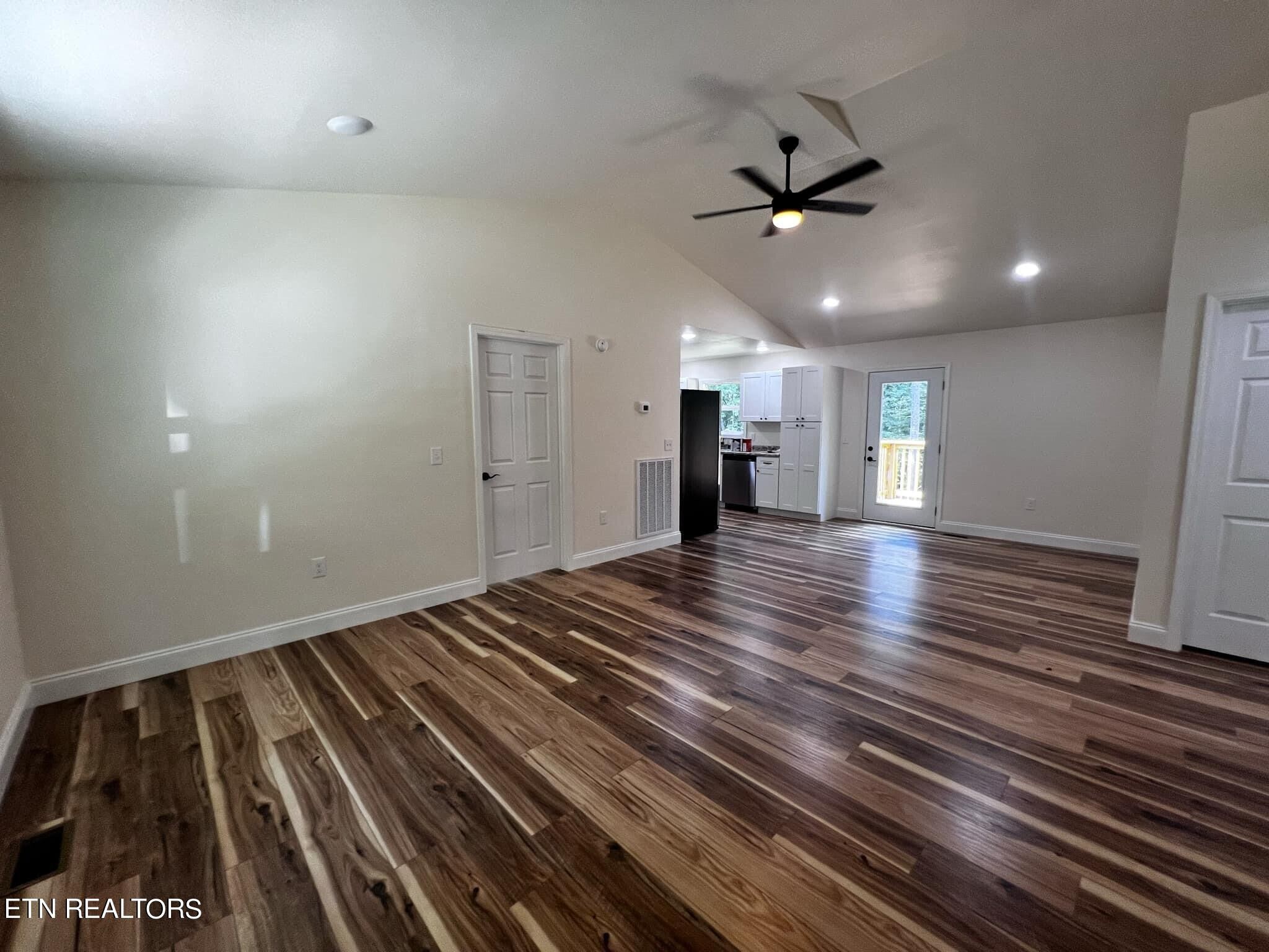 1059 Colony Road Grimsley, TN 38565 - Photo 8 of 29 Gallery Image 8