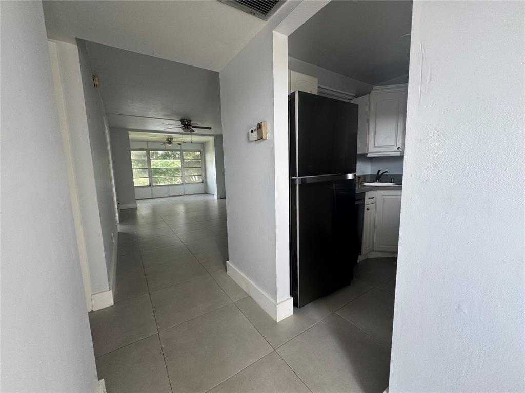 9235 A Lagoon Place, Unit 310 Davie, FL 33324 - Photo 11 of 32 a view of walk in closet