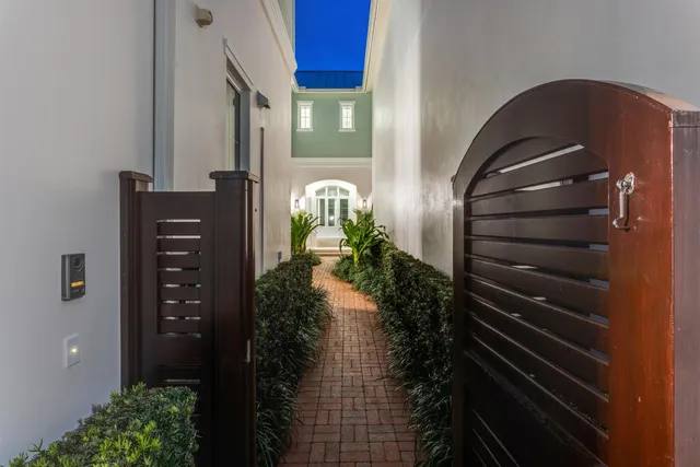 $3,365,000 | 9 Adams Road, Ocean Ridge, FL 33435