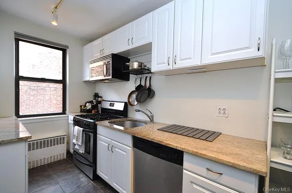 $155,000 | 142 Garth Road, Unit 1A, Scarsdale, NY 10583