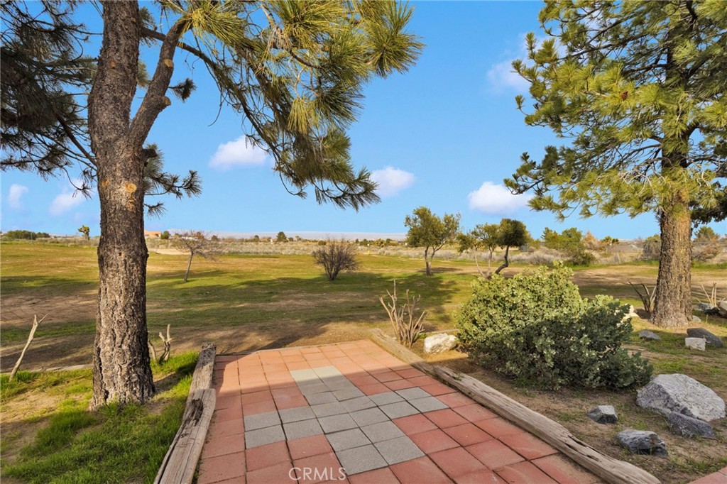 4875 Sunnyslope Road Phelan, CA 92371 - Photo 2 of 57 a view of an ocean and a mountain