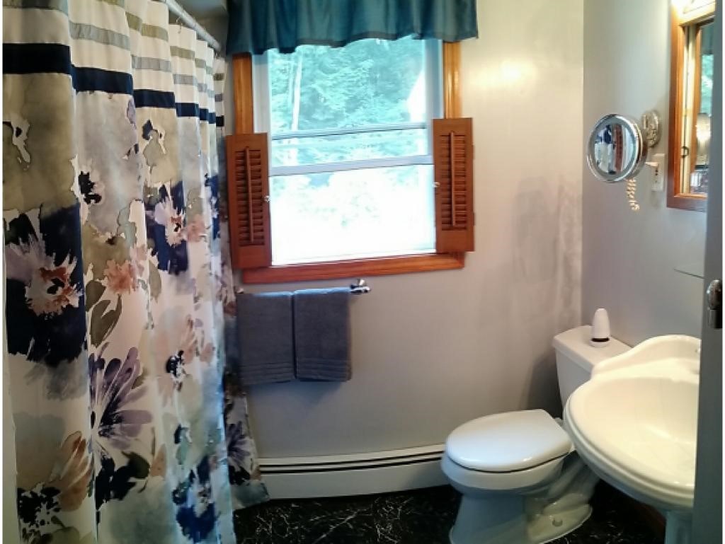 15 Caron Road Bedford, NH 03110 - Photo 9 of 24