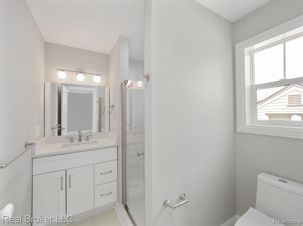 1695 Cole Street Birmingham, MI 48009 - Photo 25 of 39