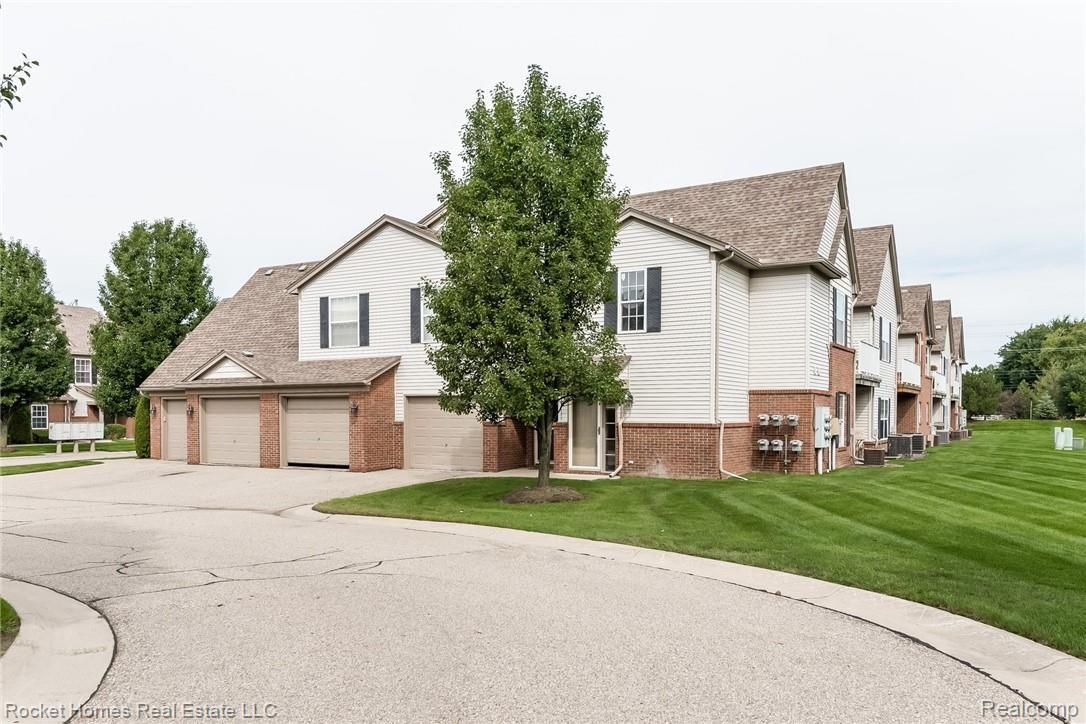 20650 Dunham Road Clinton Township, MI 48038 - Photo 3 of 24 004-photo-front-view-6265801.jpg