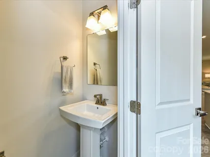 $444,000 | 408 Tristram Lane, Charlotte, NC 28205