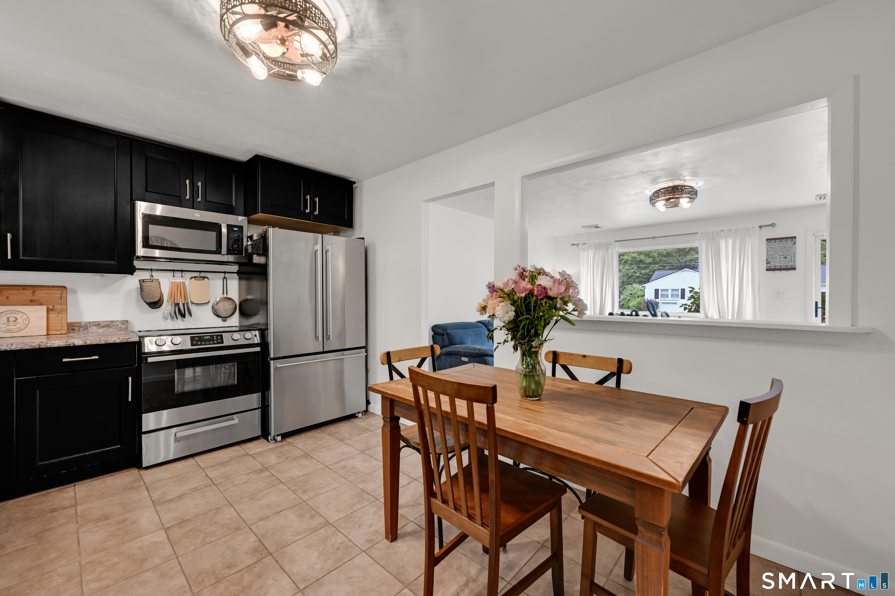 198 Beacon Manor Road Naugatuck, CT 06770 - Photo 7 of 22