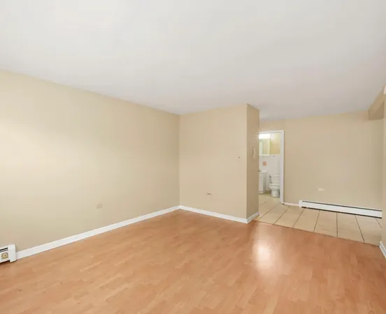 $1,150 | 1213 34th Avenue, Unit 16, Melrose Park, IL 60160