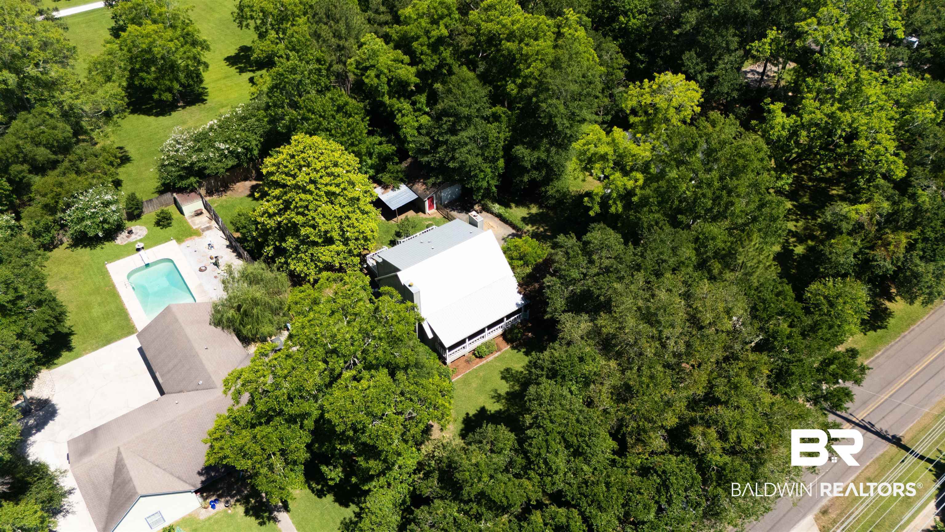 20460 Bishop Road Fairhope, AL 36532 - Photo 39 of 41 Drone / aerial view of a pool area