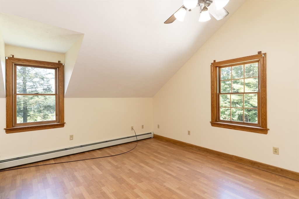 501 Wine Road New Braintree, MA 01531 - Photo 29 of 41