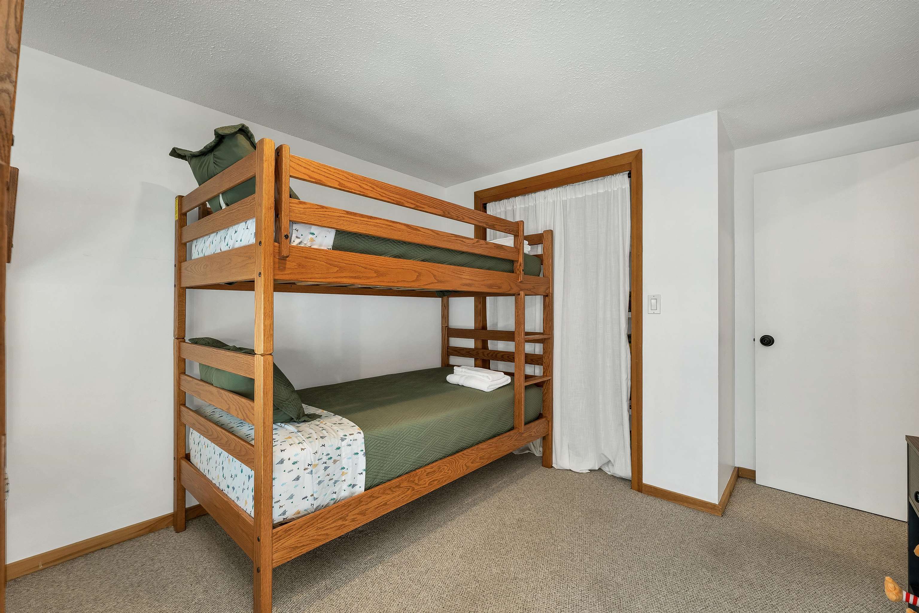 4 Mountain View Road, Unit 4L Intervale, NH 03845 - Photo 48 of 60 Gallery Image 48