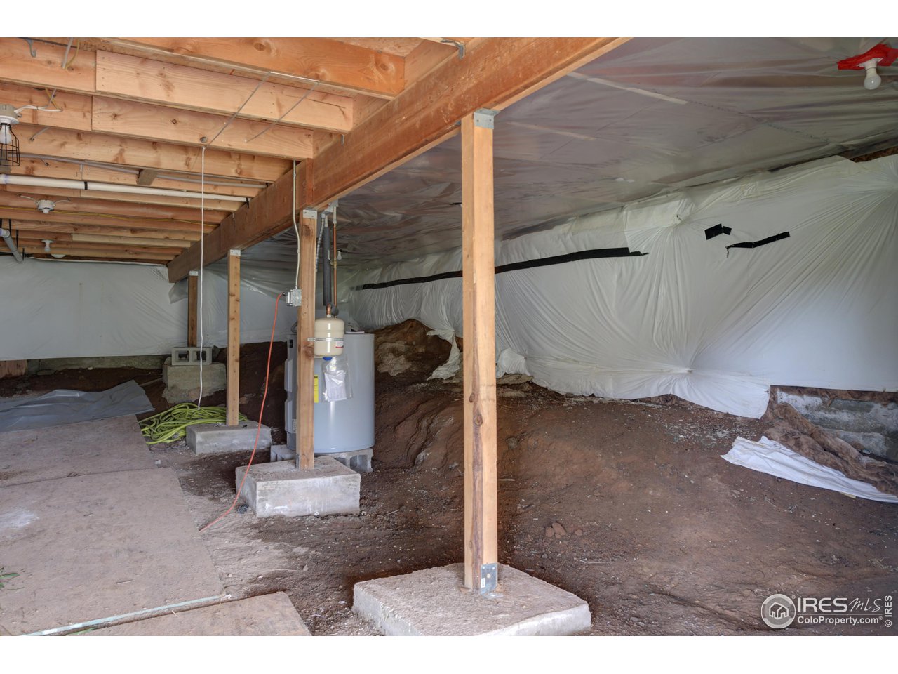 100 Elk Road Lyons, CO 80540 - Photo 26 of 36 Gallery Image 26