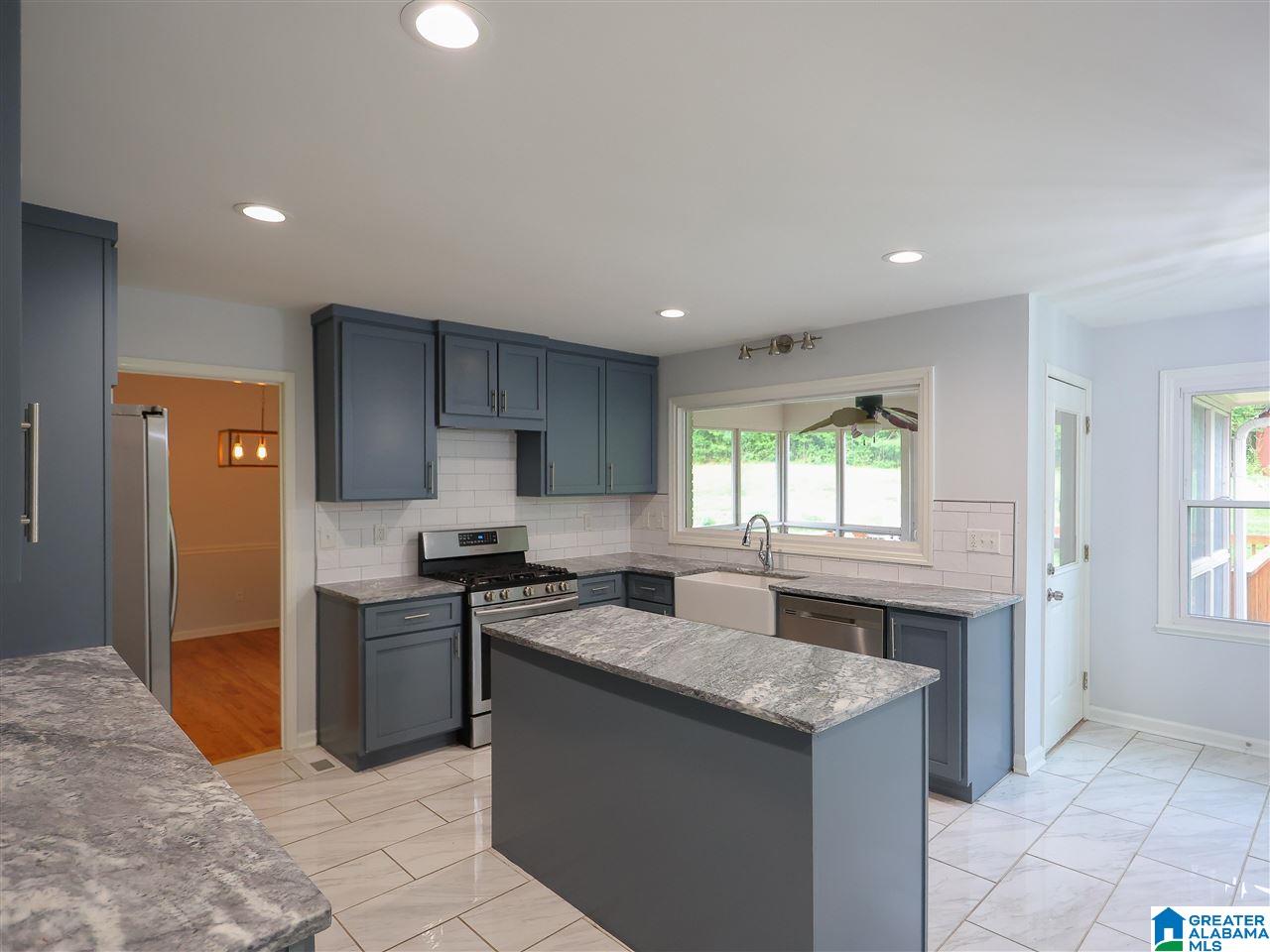 1109 Old Section Road Birmingham, AL 35244 - Photo 5 of 28