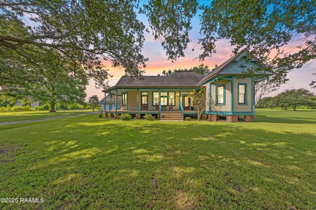 $445,000 | 429 Hanks Road, Duson, LA 70529