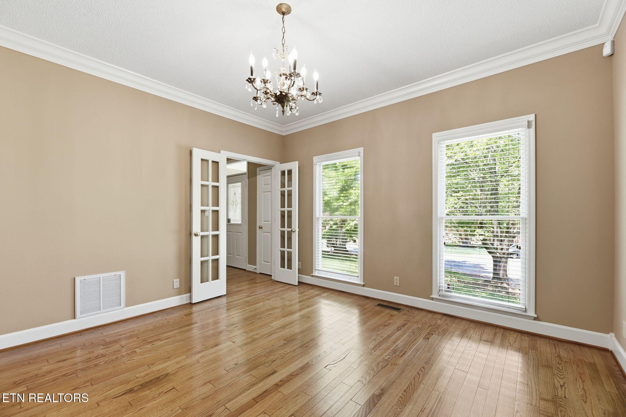 102 Cornell Lane Oak Ridge, TN 37830 - Photo 7 of 49 Gallery Image 7