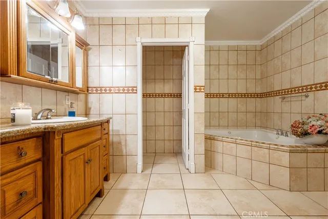 a view of a yard with palm trees