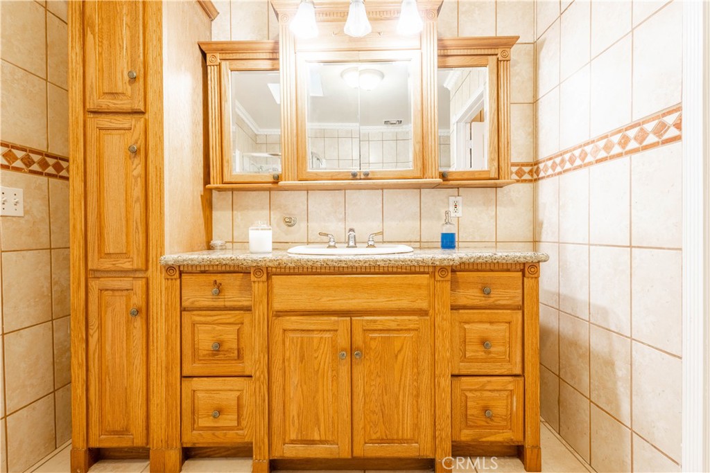 7847 Brookmill Road Downey, CA 90241 - Photo 49 of 71