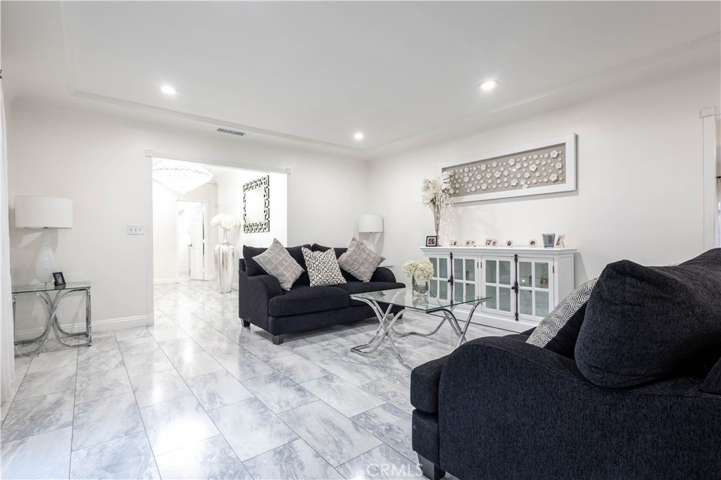 7847 Brookmill Road Downey, CA 90241 - Photo 9 of 71