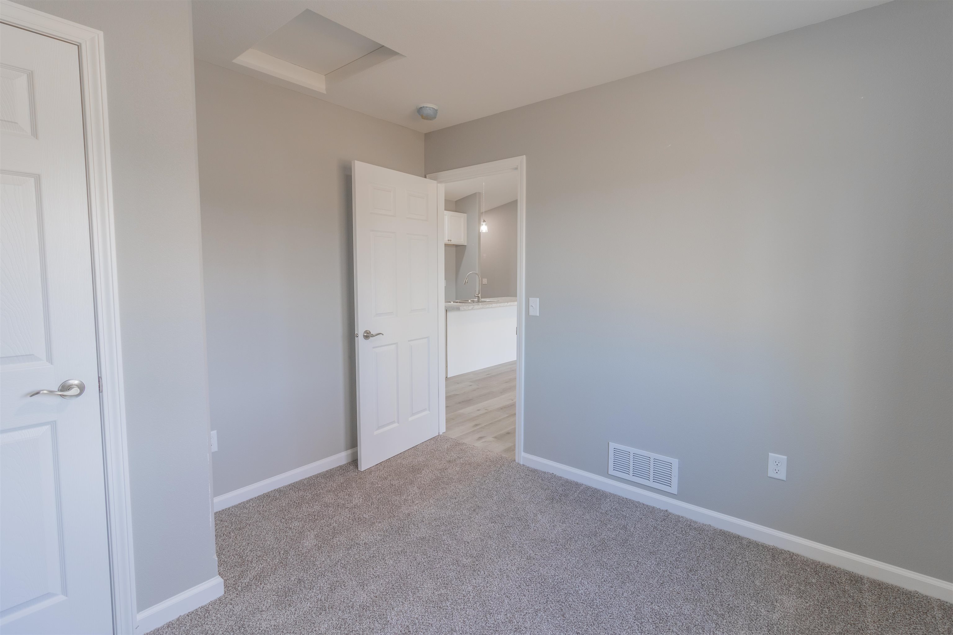 220 Leonard Street Stevens Point, WI 54482 - Photo 14 of 17