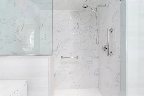 $3,450,000 | 24 Brown And Howard Wharf, Unit 301, Newport, RI 02840