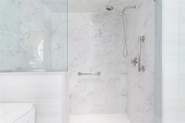 $3,450,000 | 24 Brown And Howard Wharf, Unit 301, Newport, RI 02840