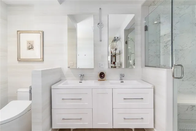 $3,450,000 | 24 Brown And Howard Wharf, Unit 301, Newport, RI 02840