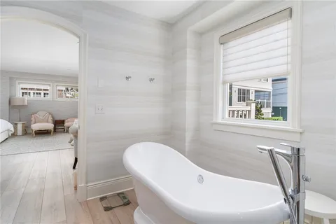 $3,450,000 | 24 Brown And Howard Wharf, Unit 301, Newport, RI 02840