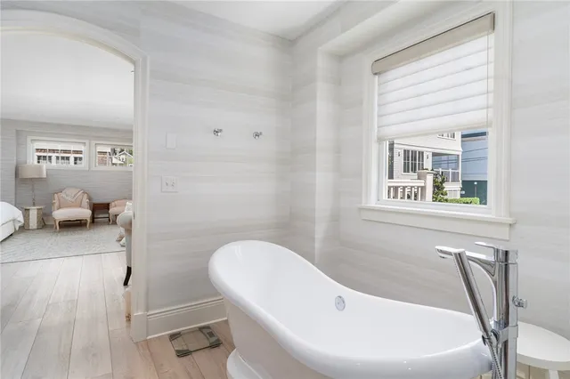 $3,450,000 | 24 Brown And Howard Wharf, Unit 301, Newport, RI 02840