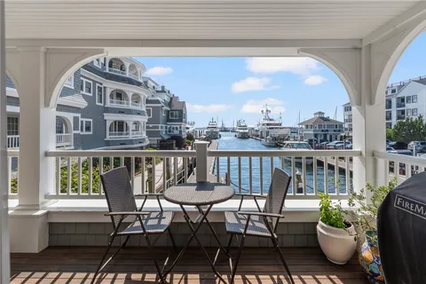 $3,450,000 | 24 Brown And Howard Wharf, Unit 301, Newport, RI 02840