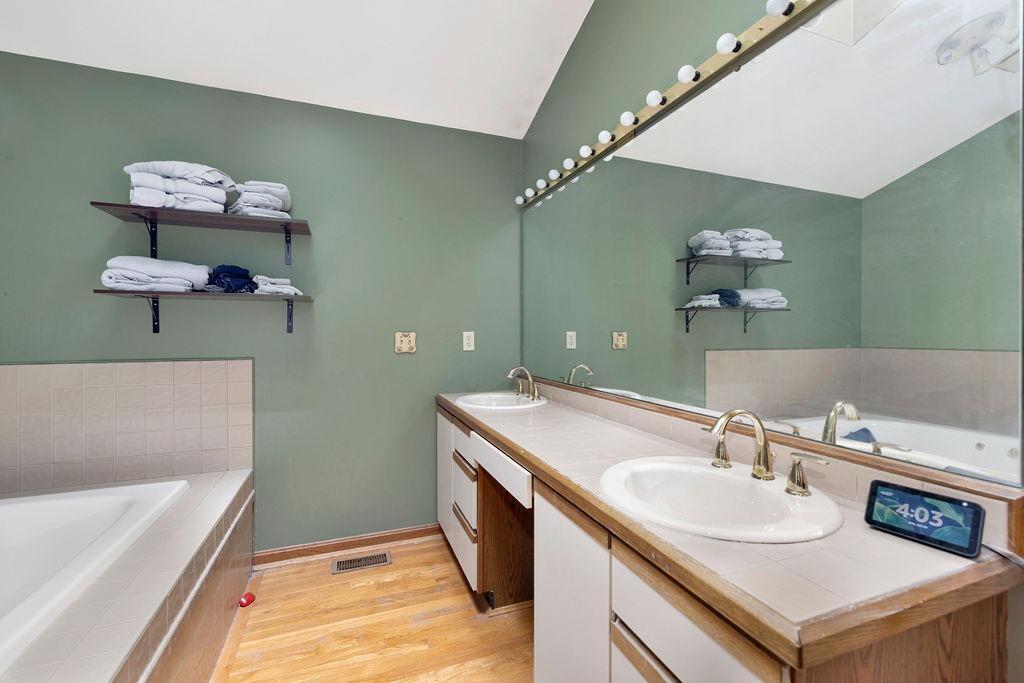 6165 Miami Road Cincinnati, OH 45243 - Photo 20 of 46 Gallery Image 20