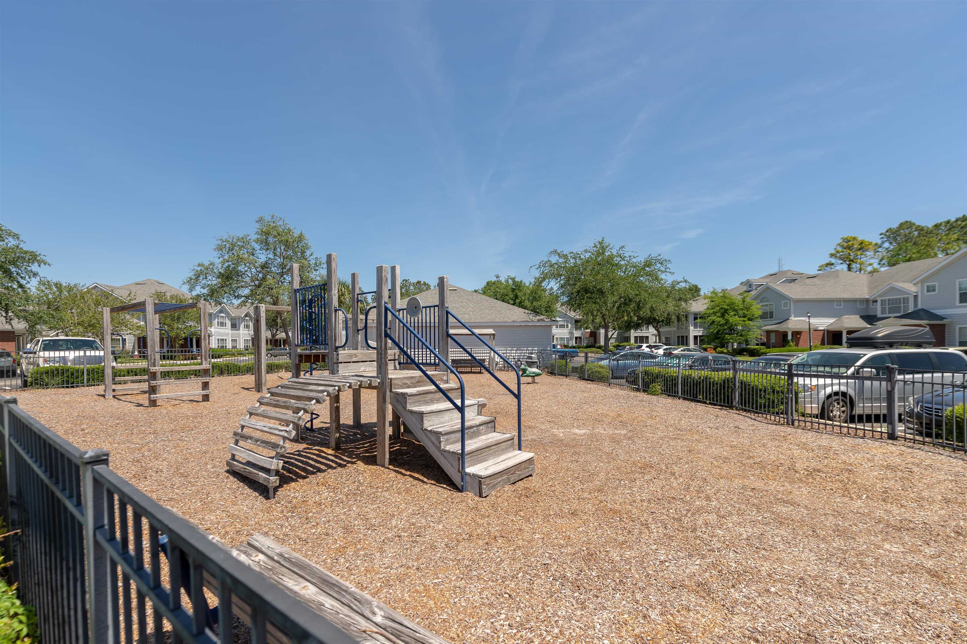 11207 Harbour Vista Circle, Unit 11207 St. Augustine, FL 32080 - Photo 36 of 42 a view of a terrace with sitting area