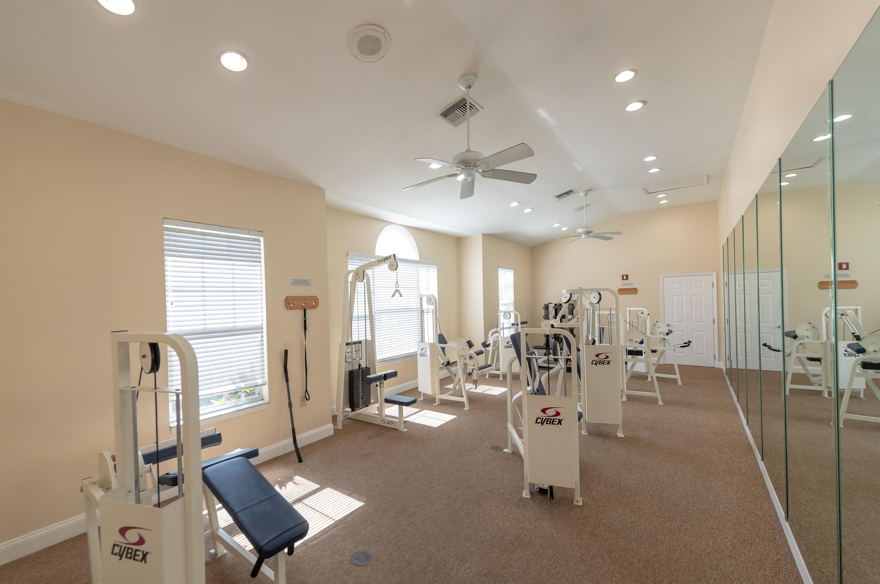 11207 Harbour Vista Circle, Unit 11207 St. Augustine, FL 32080 - Photo 39 of 42 a view of a room with gym equipment