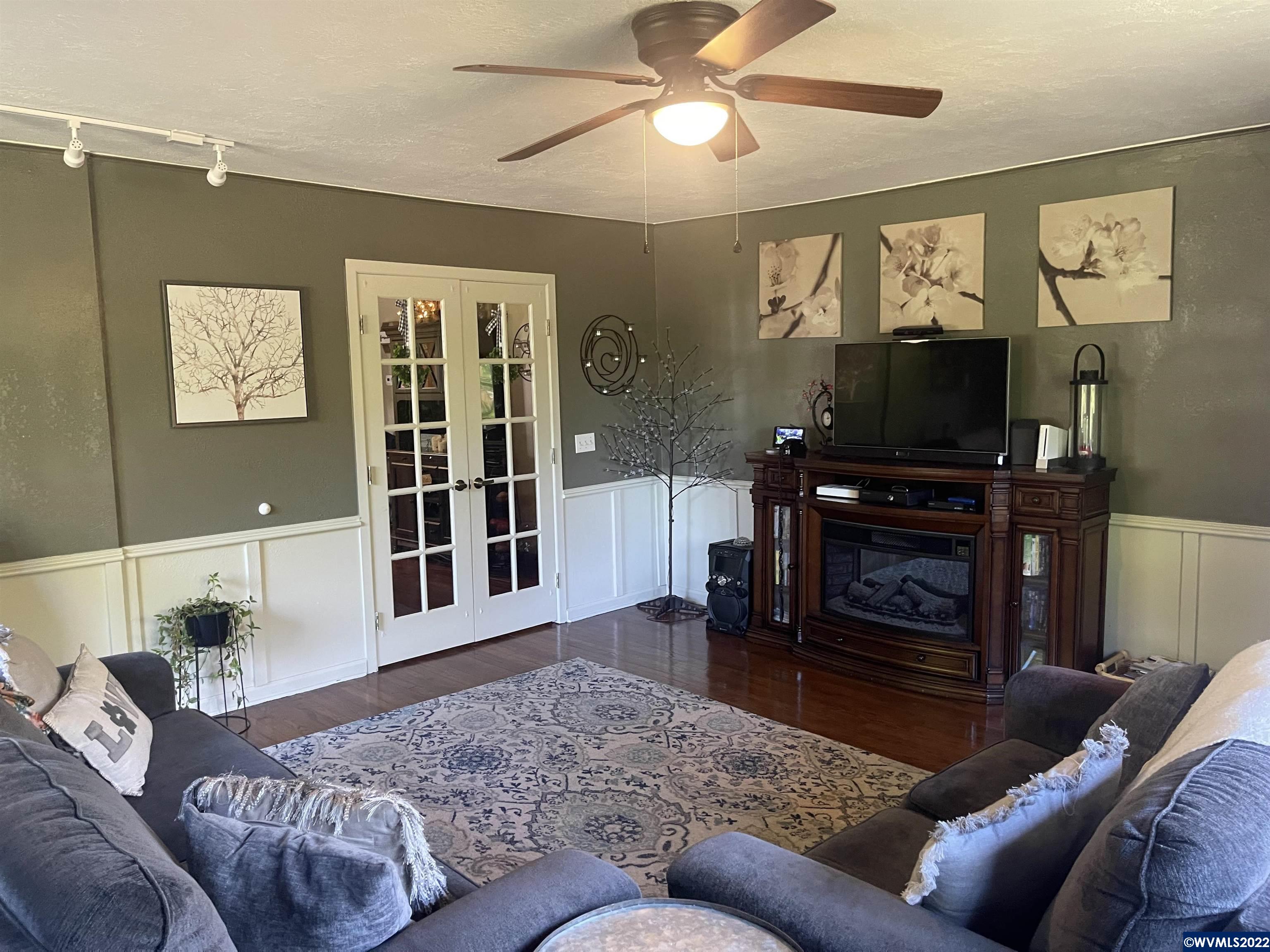 240 Boone Road Southeast Salem, OR 97306 - Photo 3 of 39 Gallery Image 3