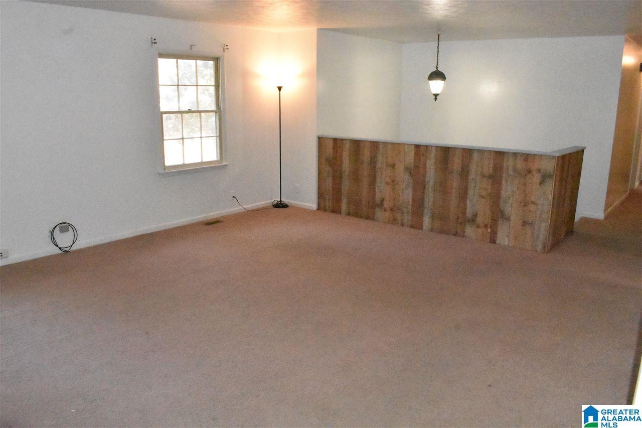 4124 Cloverdale Road Anniston, AL 36207 - Photo 9 of 29