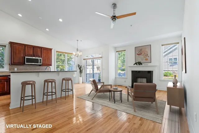 $499,000 | 11 Pondside Lane, Unit 11, Bolton, MA 01740