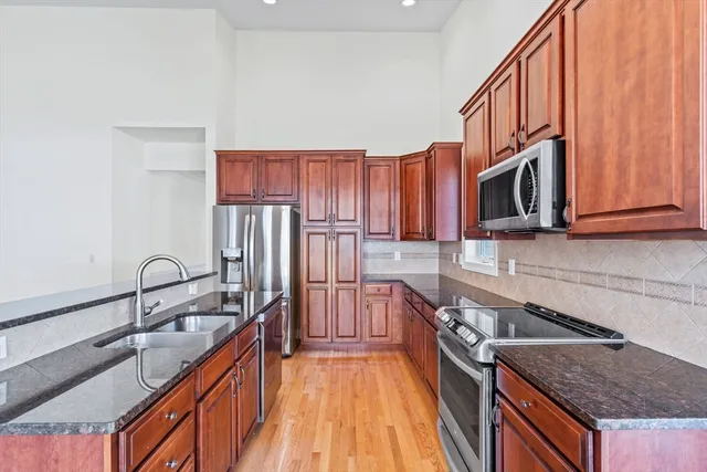 $499,000 | 11 Pondside Lane, Unit 11, Bolton, MA 01740