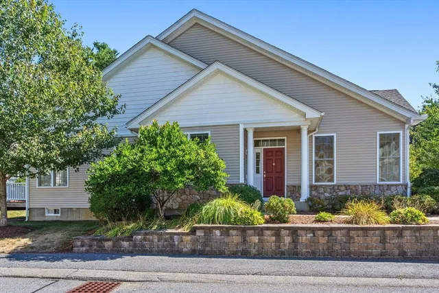 $499,000 | 11 Pondside Lane, Unit 11, Bolton, MA 01740