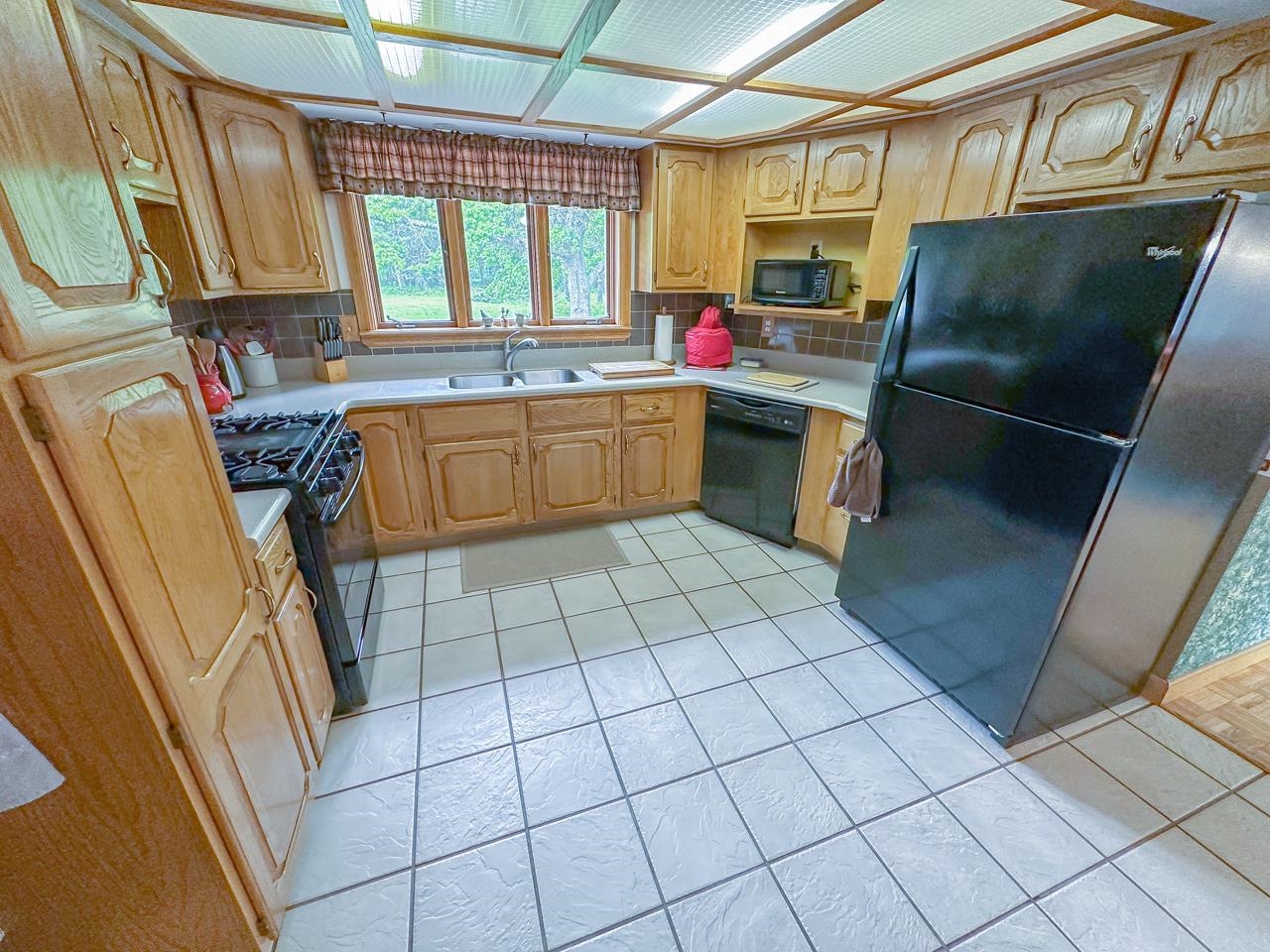 4809 North Alamando Road Coleman, MI 48618 - Photo 13 of 49 1934375-76186893-17ff-4d64-9b2d-5a1fe4ba75fd.JPG