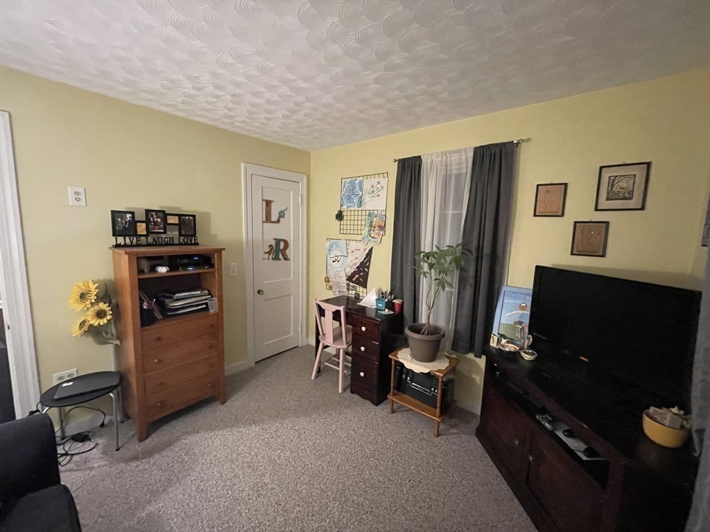 36 Highland Park Road Rutland, MA 01543 - Photo 17 of 27 Gallery Image 17