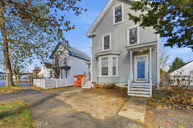 $555,000 | 115 Front Street, Exeter, NH 03833